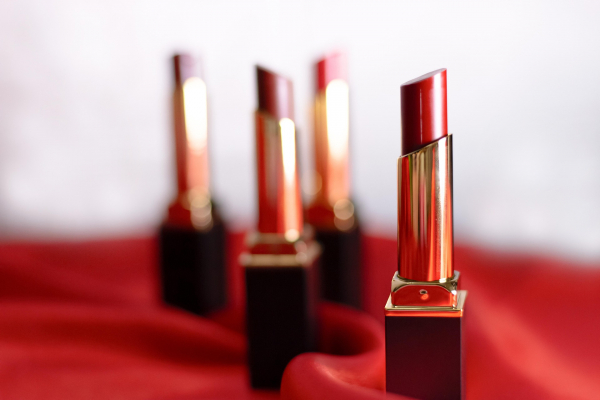 lipstick-8587707_1920